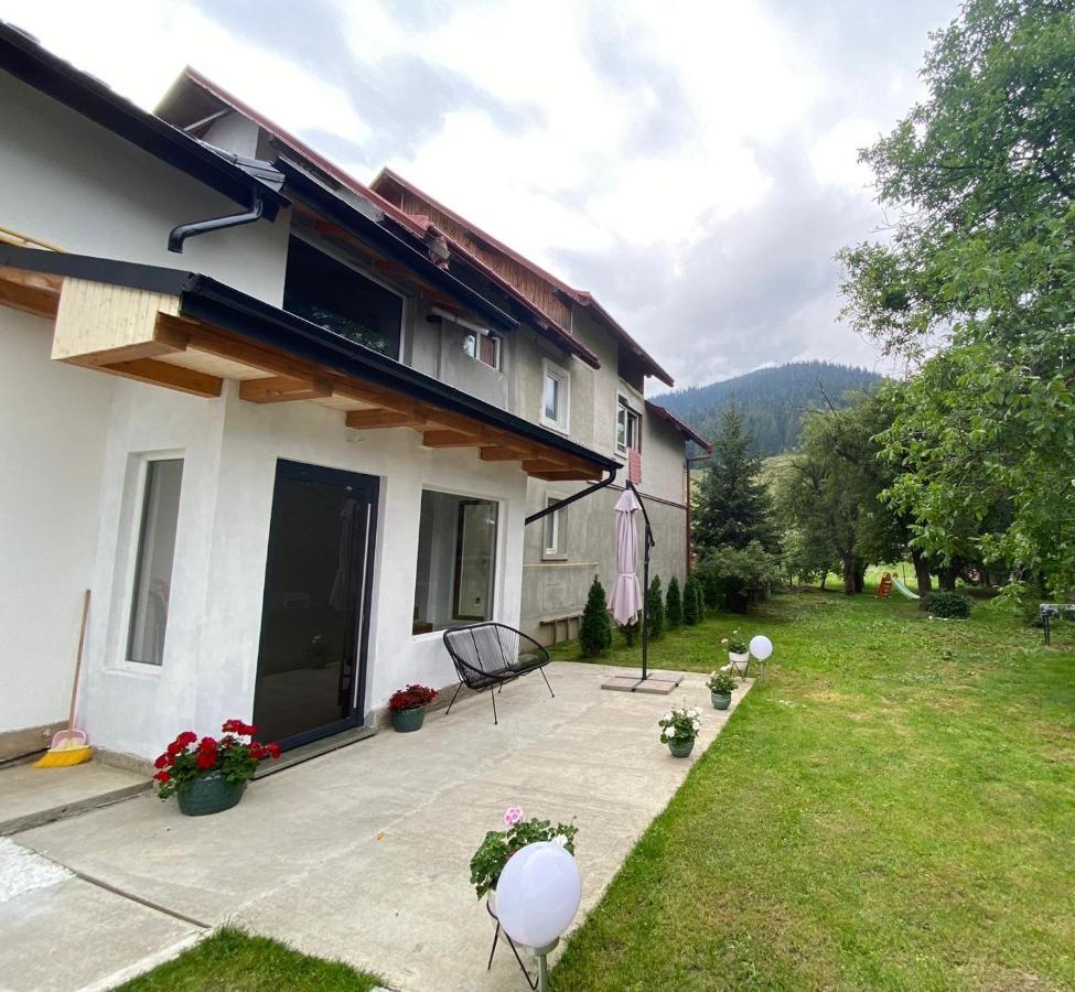 Apartamento Attic 33 Câmpulung Moldovenesc Exterior foto
